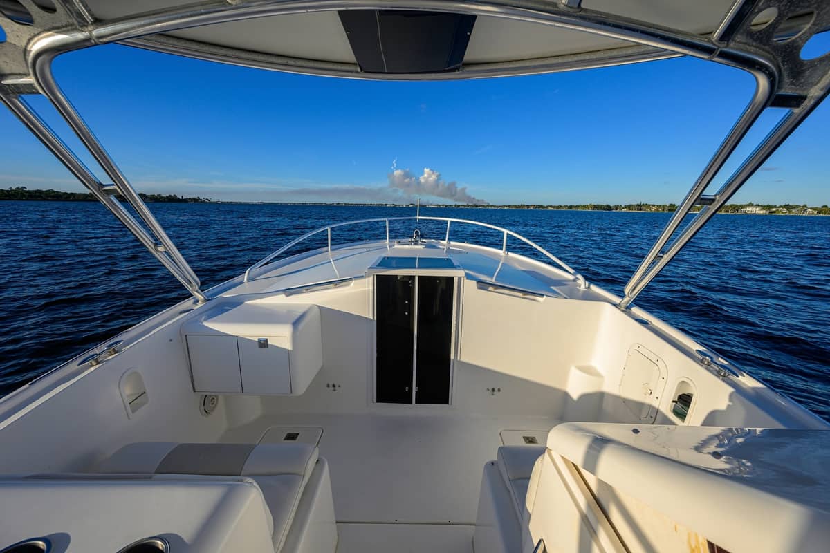 1998 Lazzara Yachts 28 Aura Tournament "Heron's Catch" photo 2