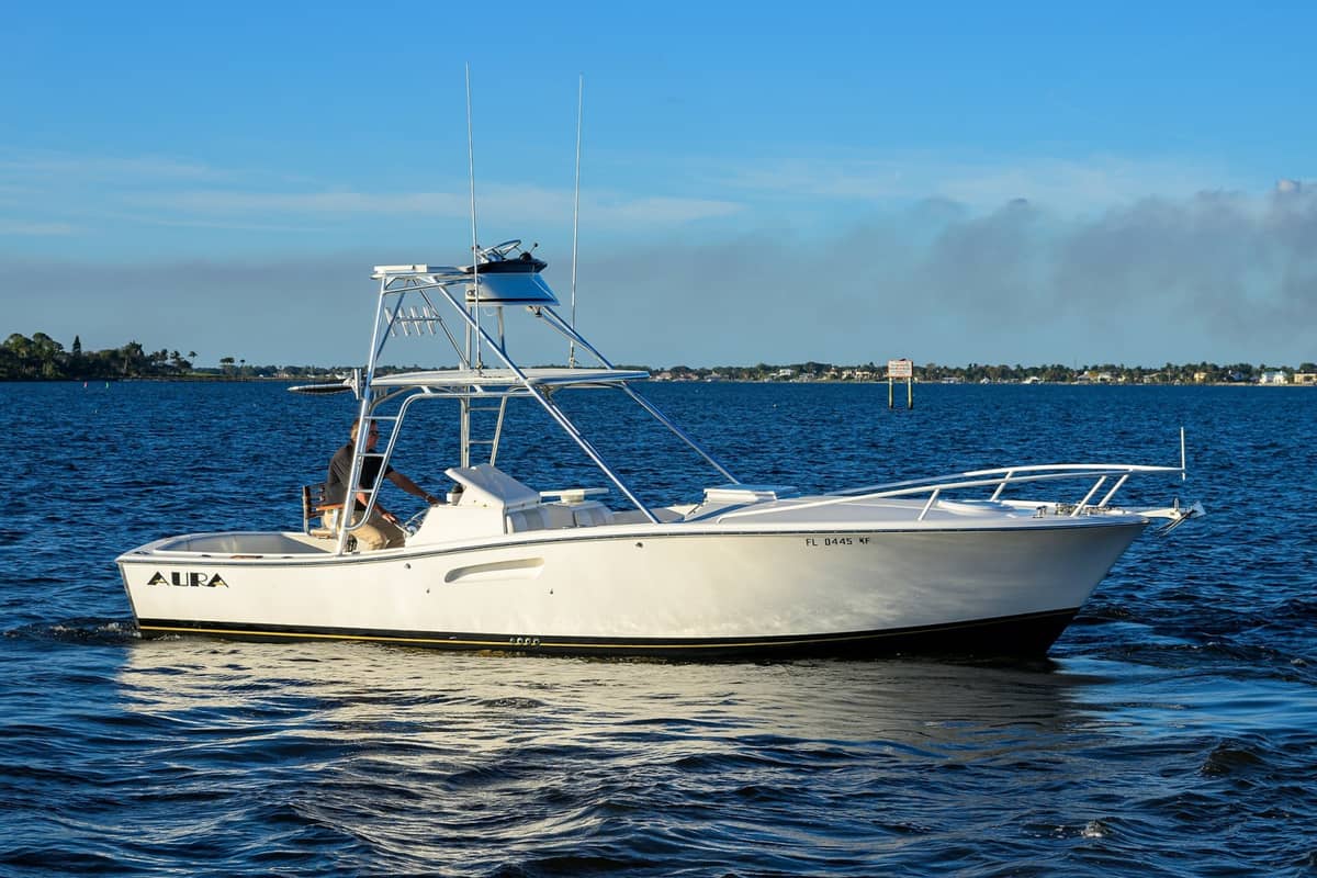 1998 Lazzara Yachts 28 Aura Tournament "Heron's Catch" photo