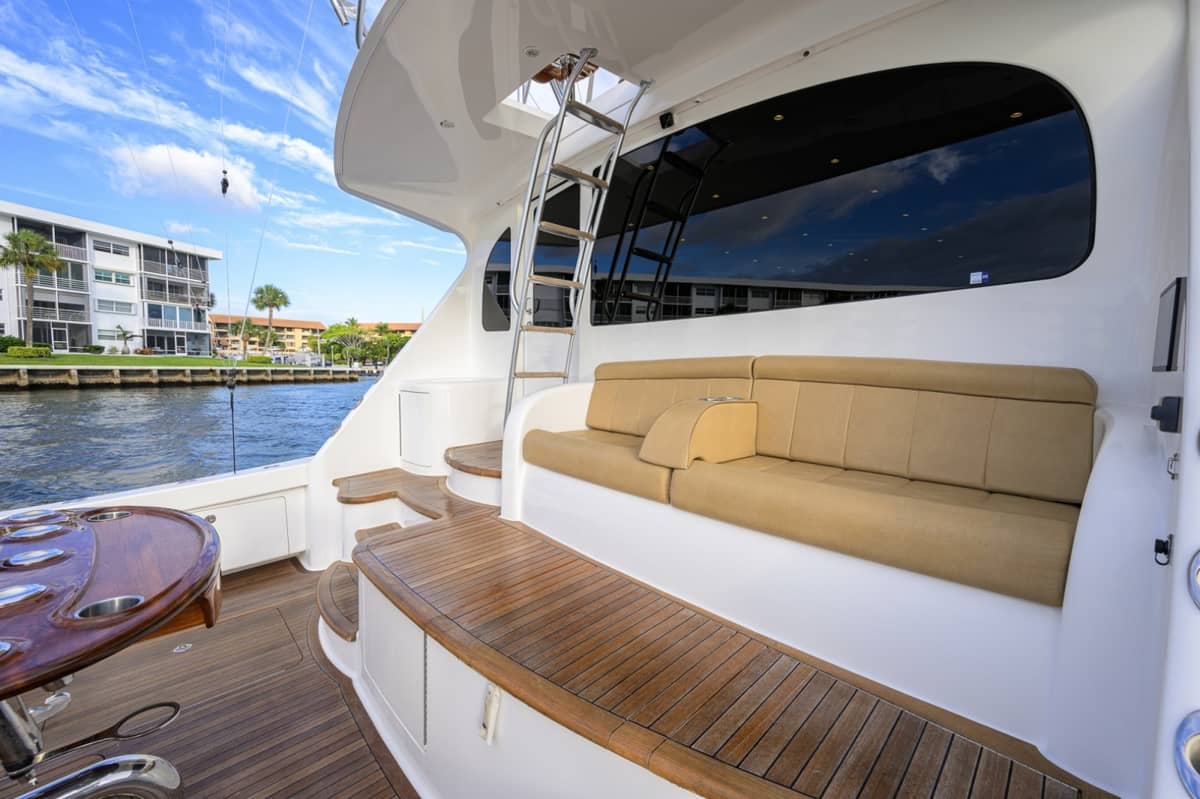 2014 Viking 70 Convertible "DESPERADO" photo 32