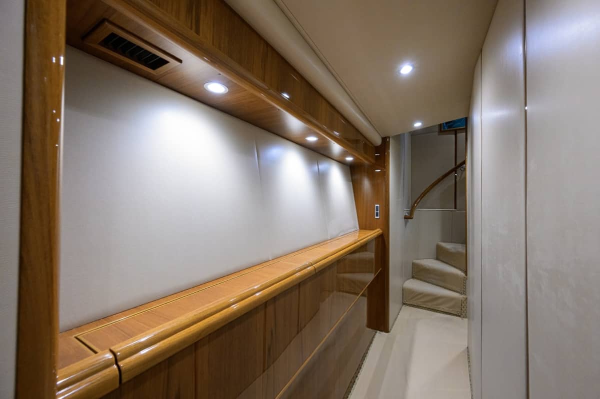 2014 Viking 70 Convertible "DESPERADO" photo 11
