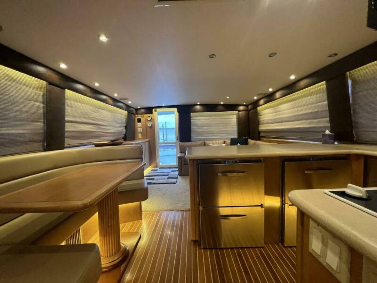 1999 Hatteras 60 Convertible "DOWN TIME" photo 24