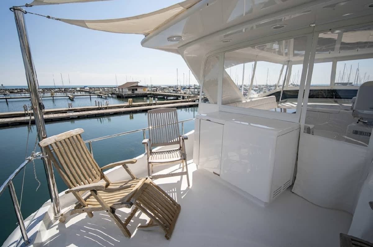 2017 Hatteras 60 Motoryacht "OVATION" photo 21