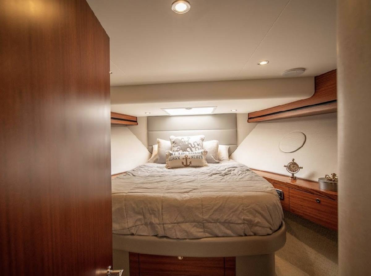 2017 Hatteras 60 Motoryacht "OVATION" photo 13