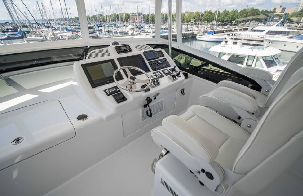 2017 Hatteras 60 Motoryacht "OVATION" photo 16