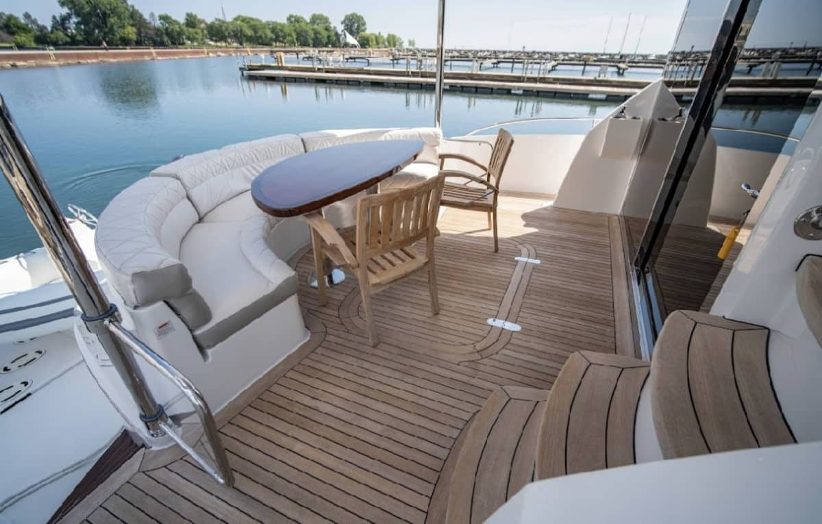 2017 Hatteras 60 Motoryacht "OVATION" photo 24