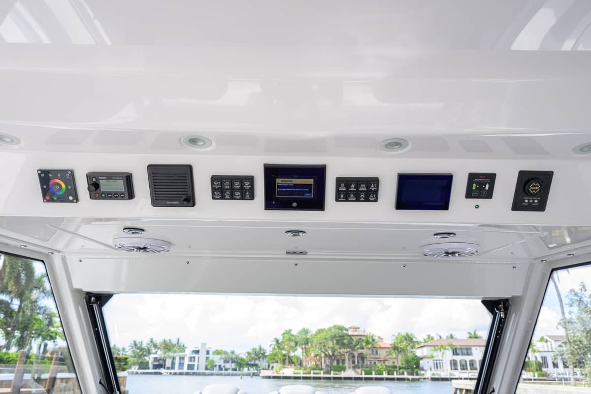 2023 Everglades 455 Center Console "GALLANT LADY" photo 12