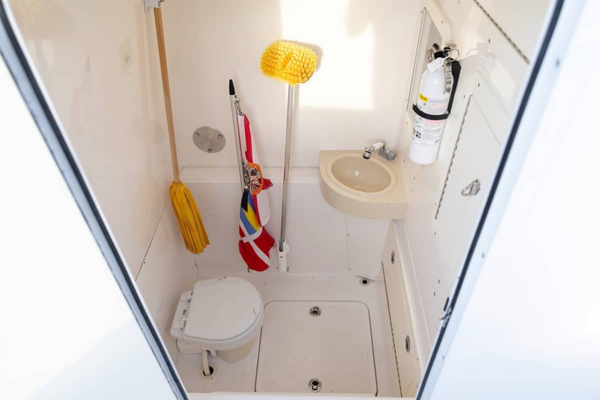 2015 Invincible Center Console "36 Invincible" photo 6
