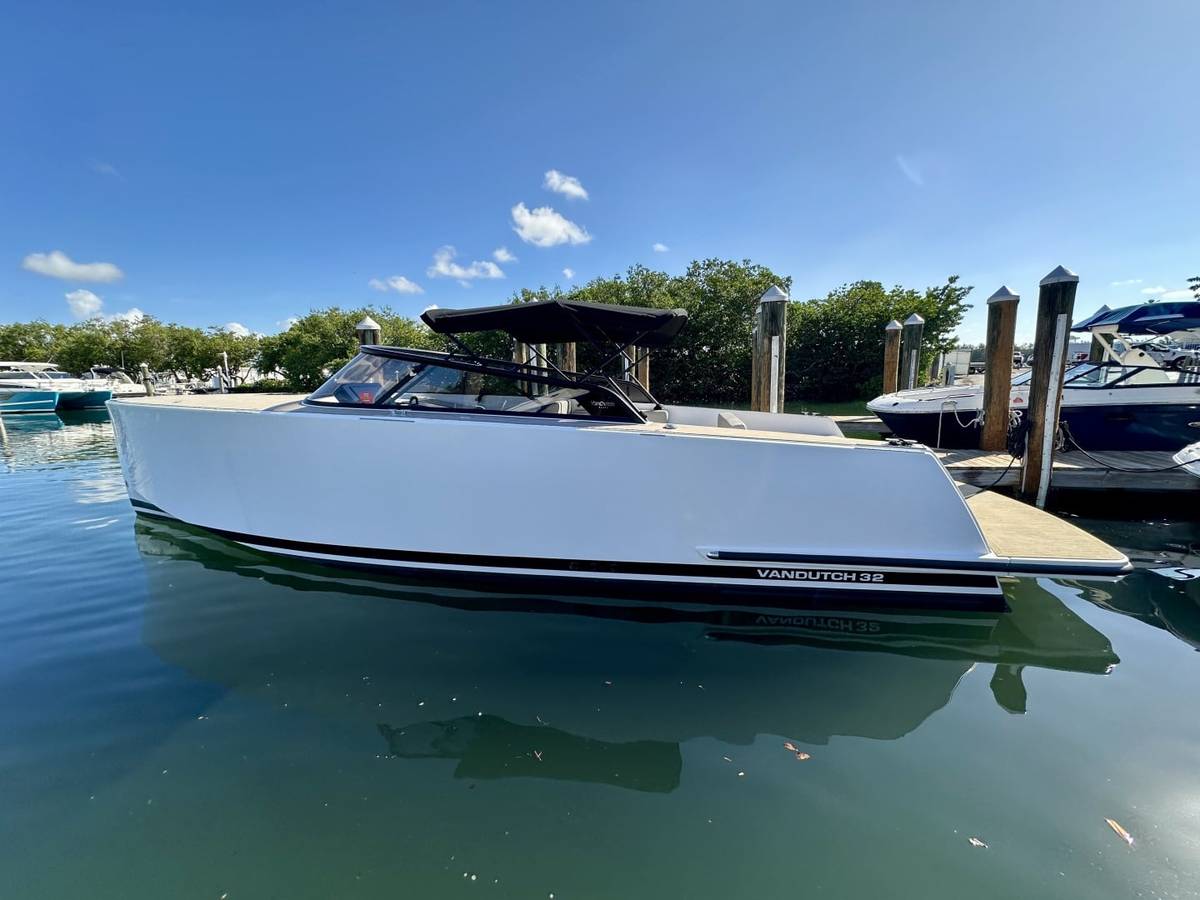 2023 VanDutch 32 "Graziella" photo 21