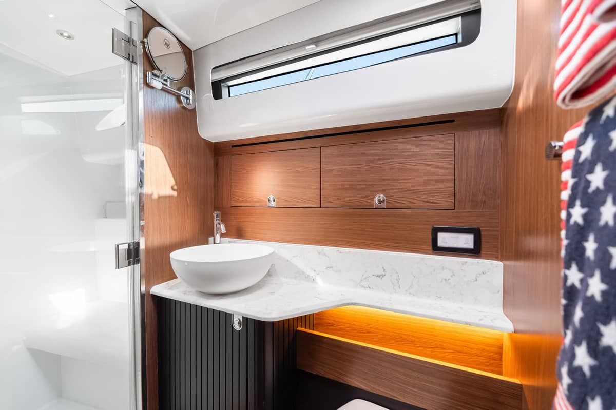 2025 ECLIPSE 505 Shadow "Matterhorn White" photo 33