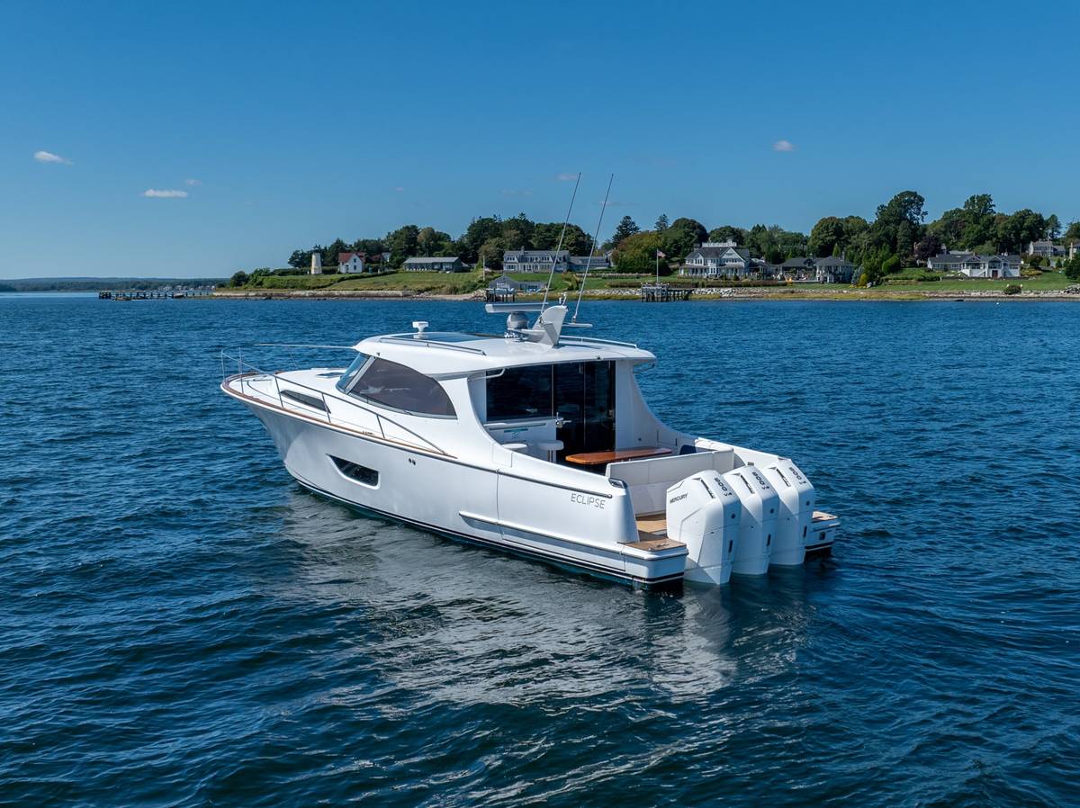 2025 ECLIPSE 505 Shadow "Matterhorn White" photo 37