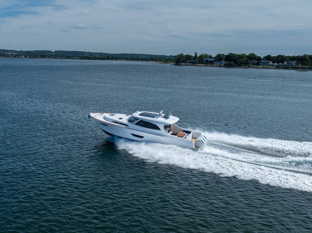 2025 ECLIPSE 505 Shadow "Matterhorn White" photo 43