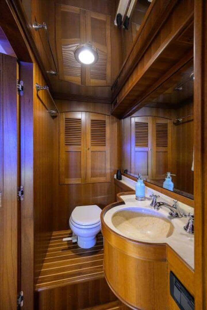 2011 Marlow 97 Explorer "On Deck Master" photo 33