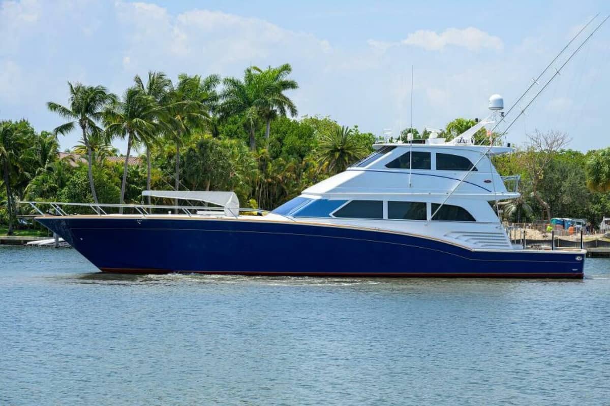2004 Sea Force IX 82 Enclosed Bridge "Junior" photo 6