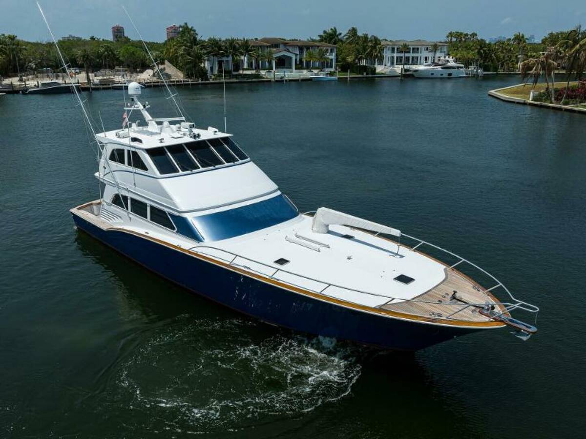 2004 Sea Force IX 82 Enclosed Bridge "Junior" photo 10