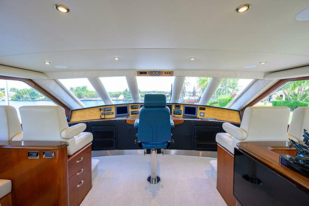 2004 Sea Force IX 82 Enclosed Bridge "Junior" photo 48