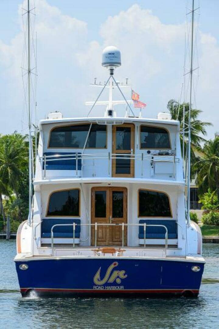 2004 Sea Force IX 82 Enclosed Bridge "Junior" photo 8