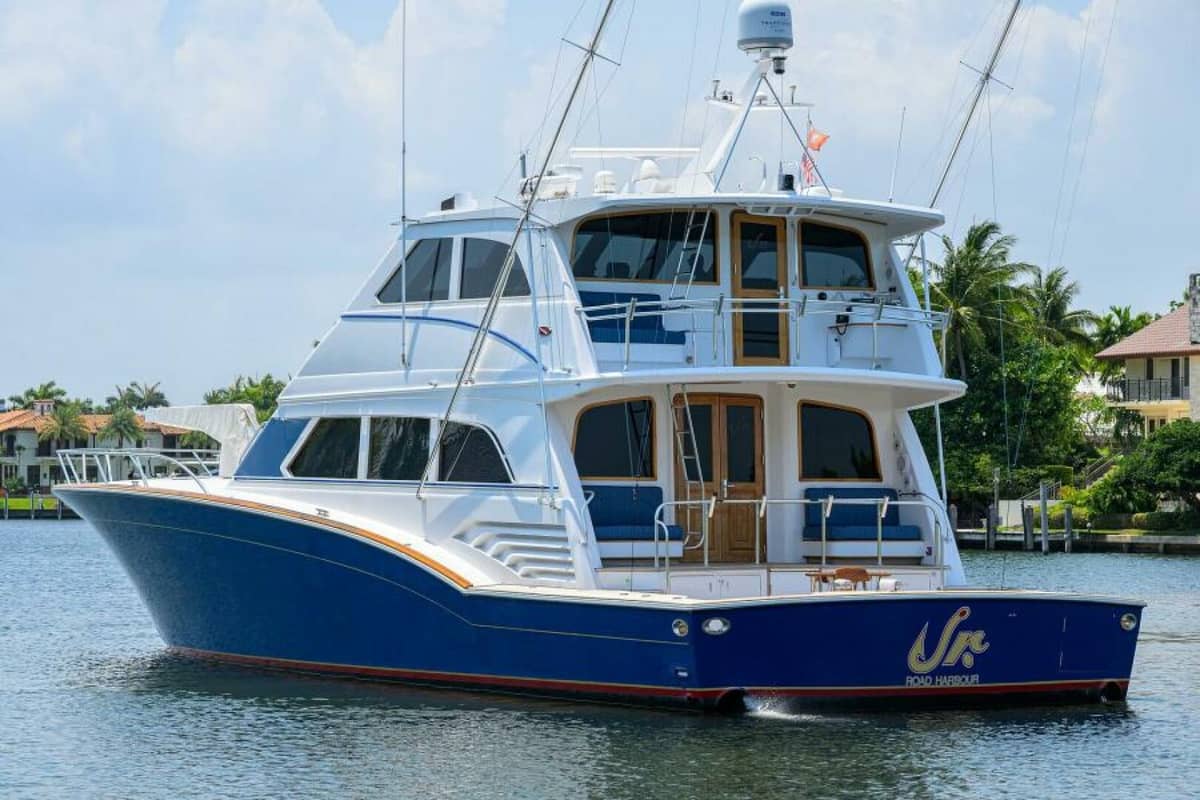 2004 Sea Force IX 82 Enclosed Bridge "Junior" photo 7