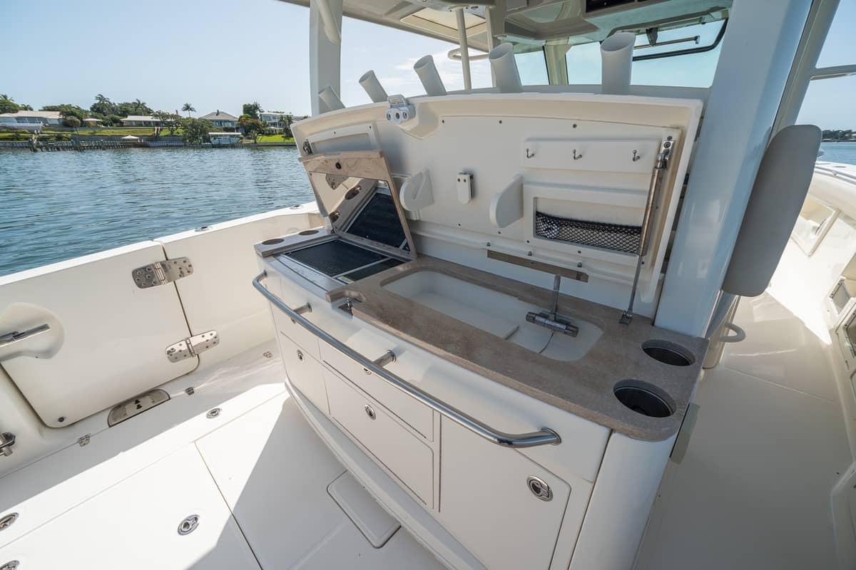 2021 Boston Whaler 380 Outrage "Worth the Tiempo" photo 25