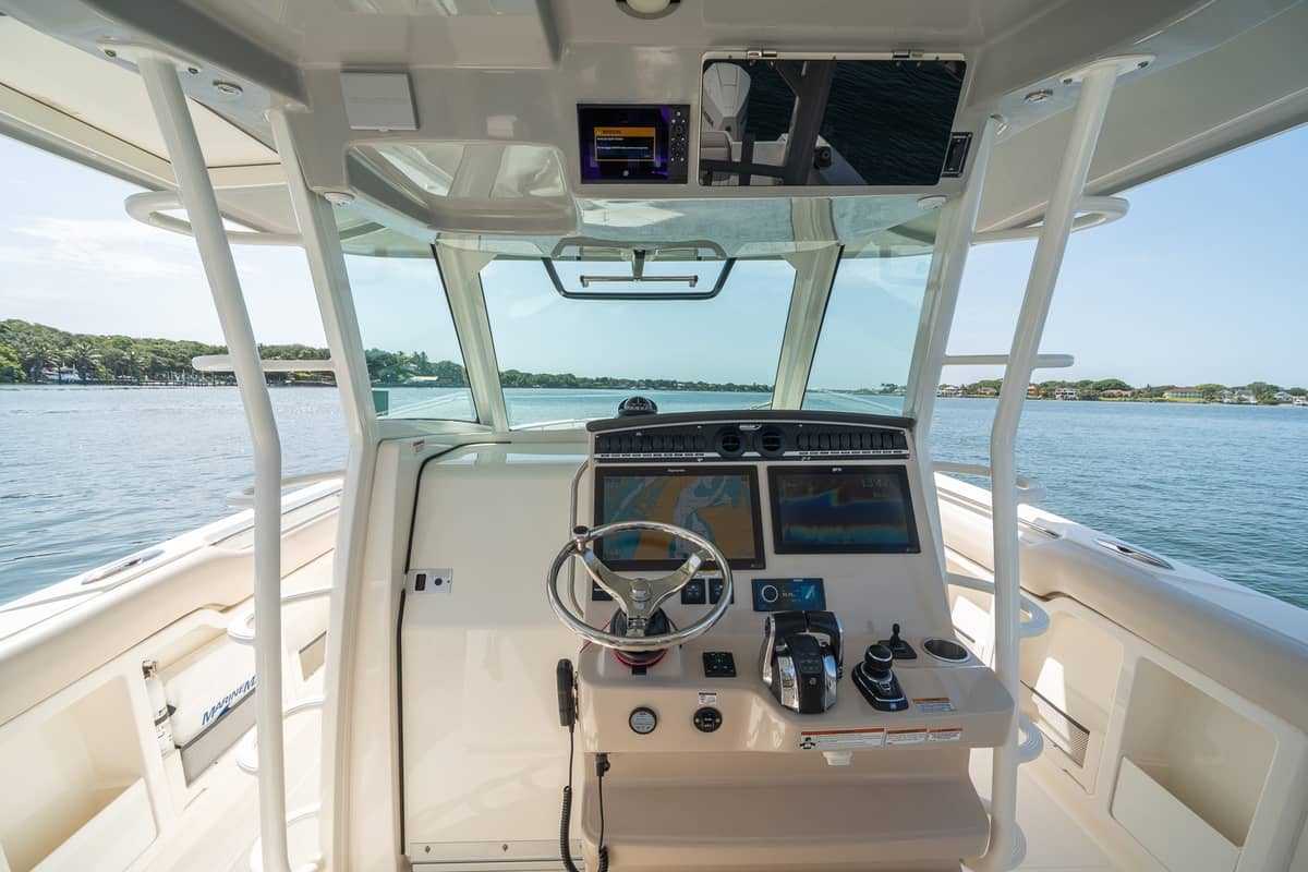 2021 Boston Whaler 380 Outrage "Worth the Tiempo" photo 31