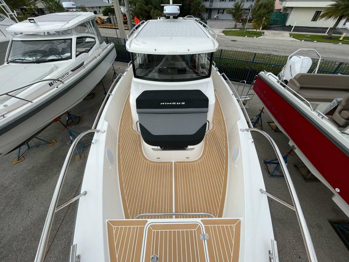 2024 Nimbus Commuter 9 "In-Stock 2024 Nimbus C9 136" photo 2