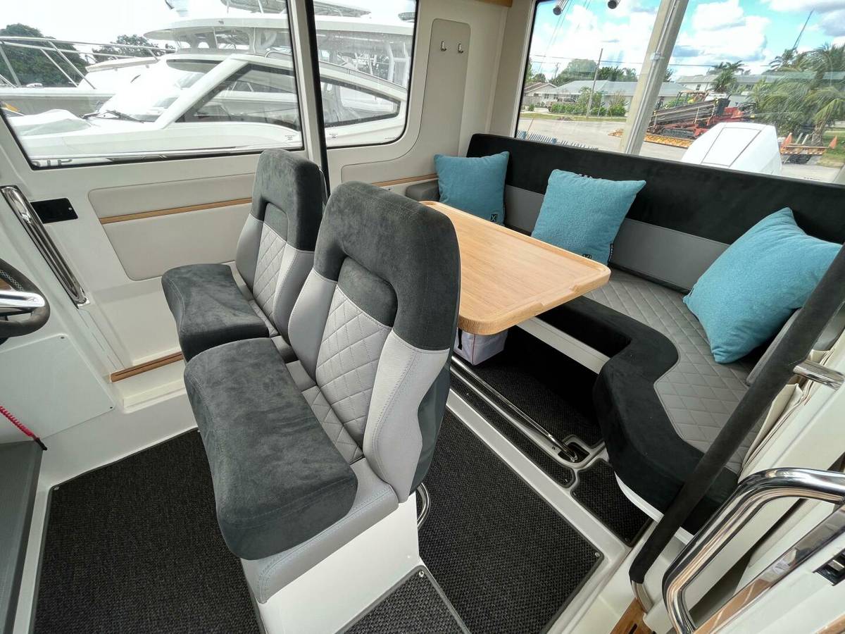 2024 Nimbus Commuter 9 "In-Stock 2024 Nimbus C9 136" photo 4