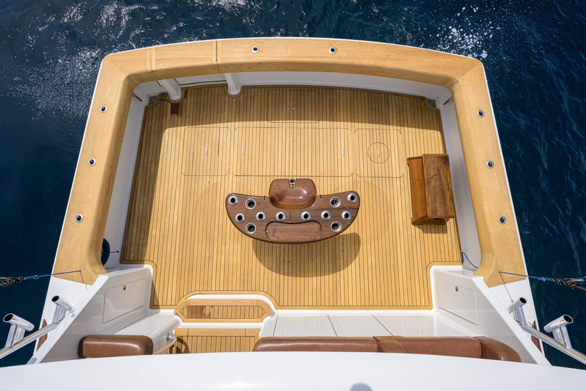 2002 Viking 61 Convertible "One Step Ahead" photo 79