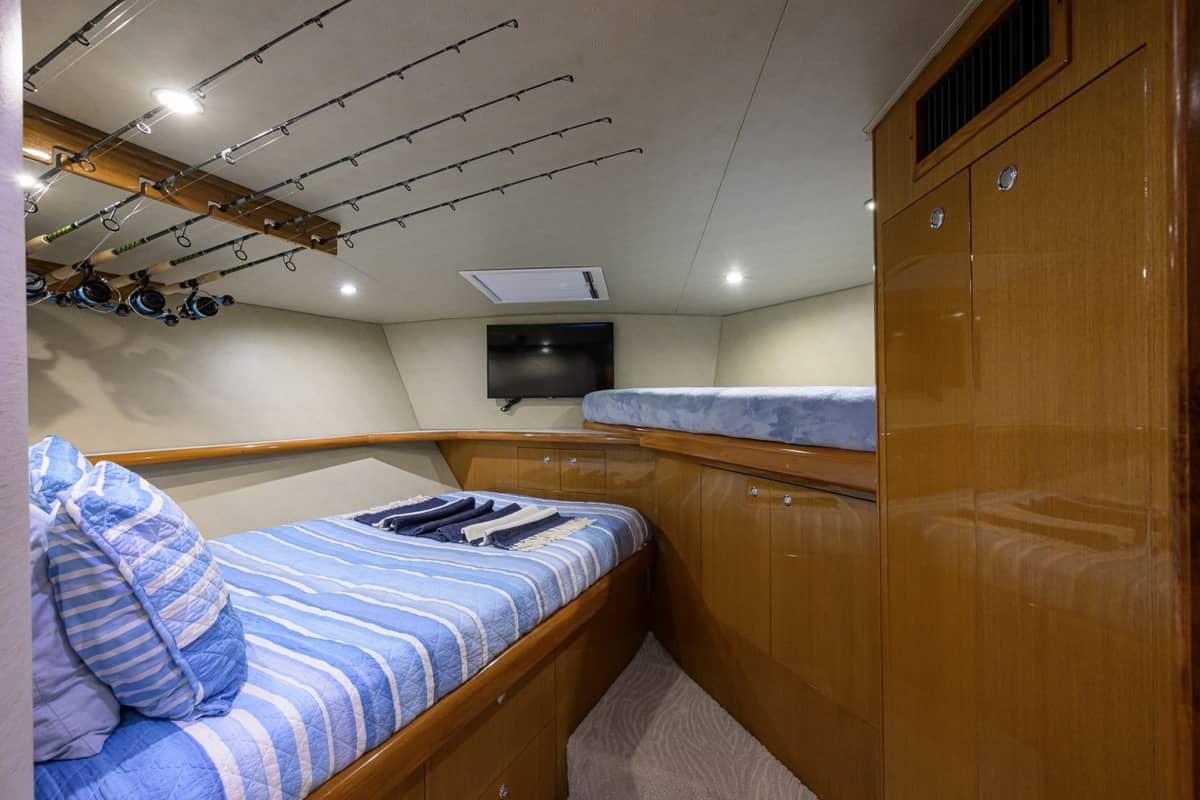 2002 Viking 61 Convertible "One Step Ahead" photo 69