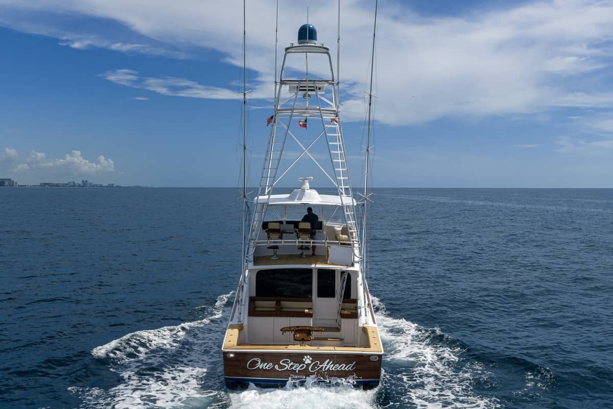 2002 Viking 61 Convertible "One Step Ahead" photo 15
