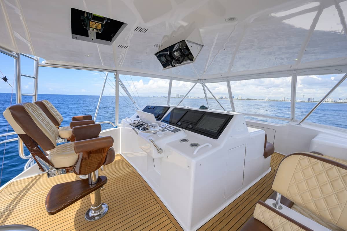 2002 Viking 61 Convertible "One Step Ahead" photo 83