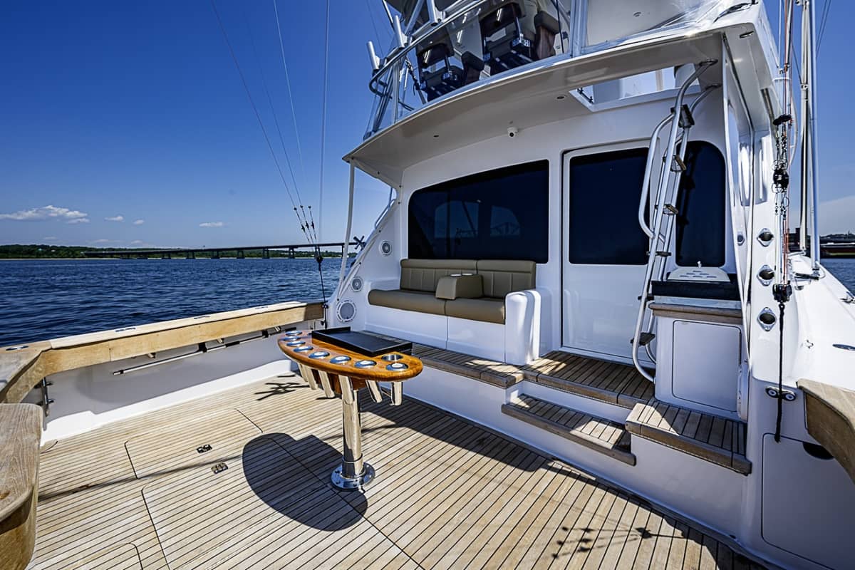 2002 Viking 52 Convertible "Catchin Time" photo 31