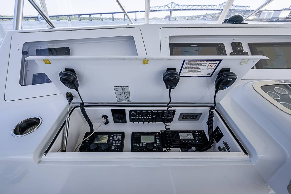 2002 Viking 52 Convertible "Catchin Time" photo 25