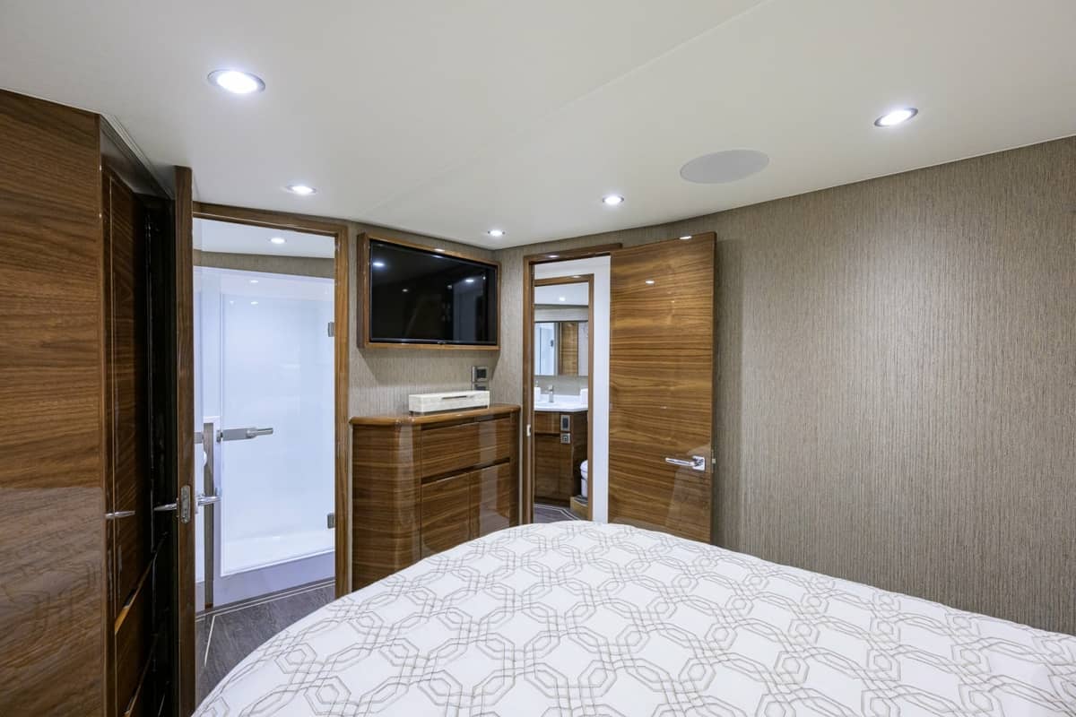 2024 Viking 54 Convertible "Dog House" photo 14