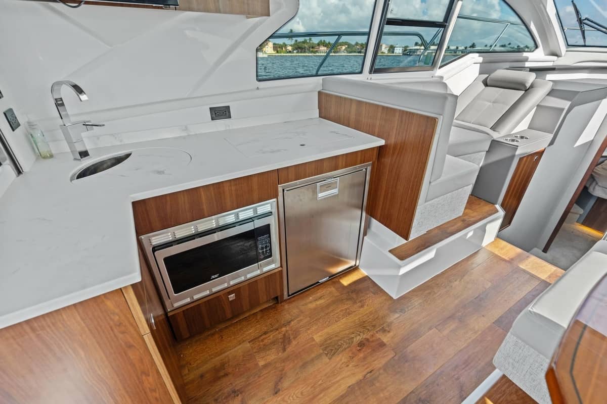 2023 Cruisers Yachts 42 Cantius "SARGAM" photo 34