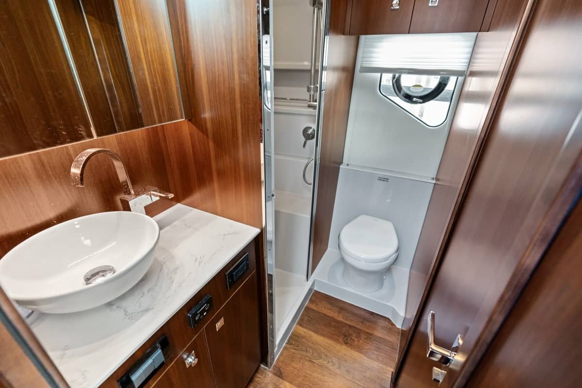 2023 Cruisers Yachts 42 Cantius "SARGAM" photo 28