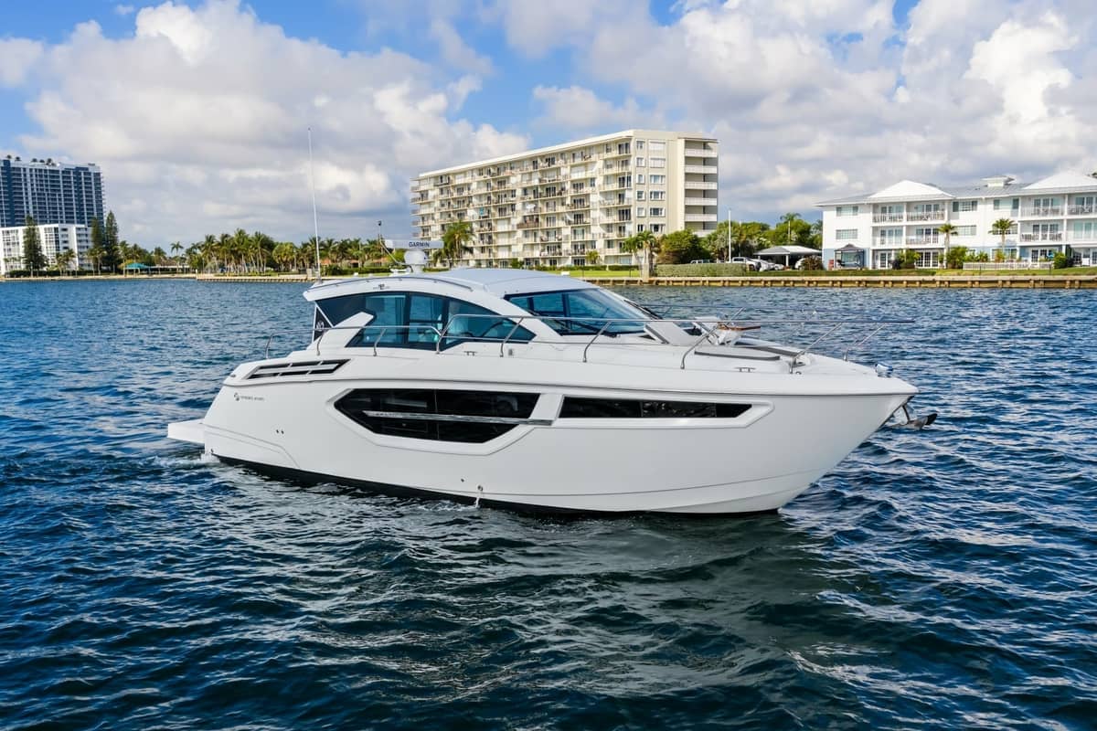 2023 Cruisers Yachts 42 Cantius "SARGAM" photo 5