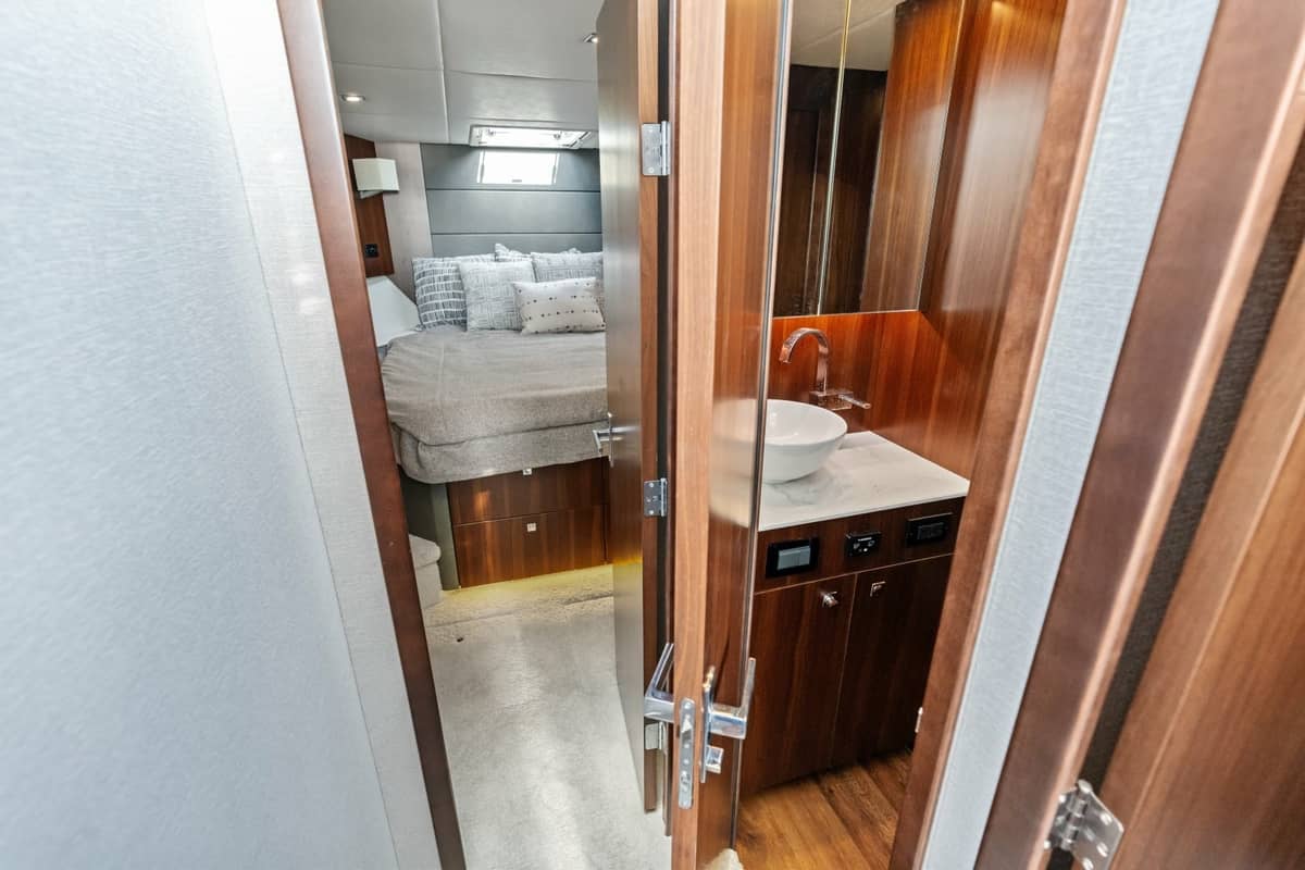 2023 Cruisers Yachts 42 Cantius "SARGAM" photo 27