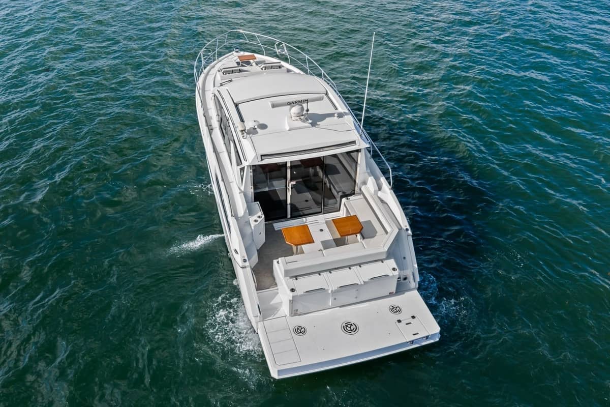 2023 Cruisers Yachts 42 Cantius "SARGAM" photo 4