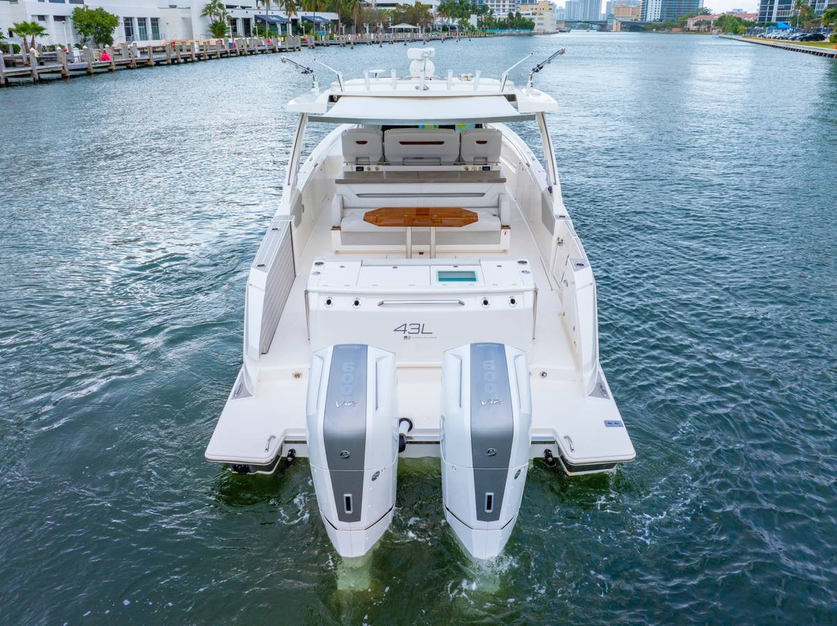 2024 Tiara Yachts 43 LS "Nailed it" photo 45