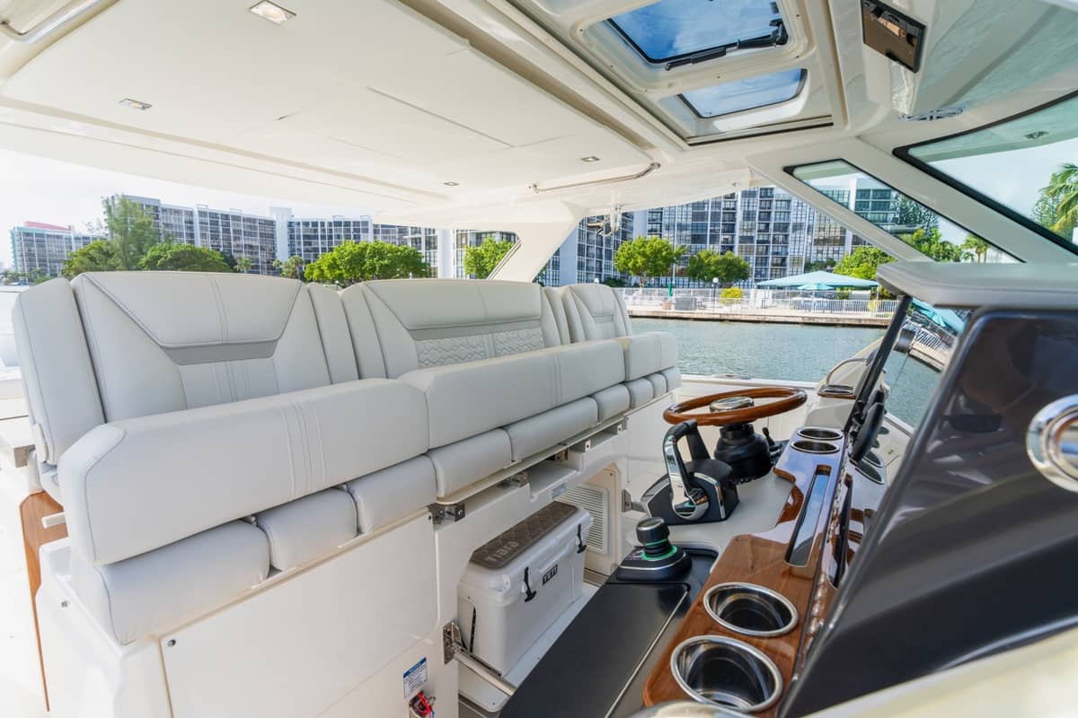2024 Tiara Yachts 43 LS "Nailed it" photo 11