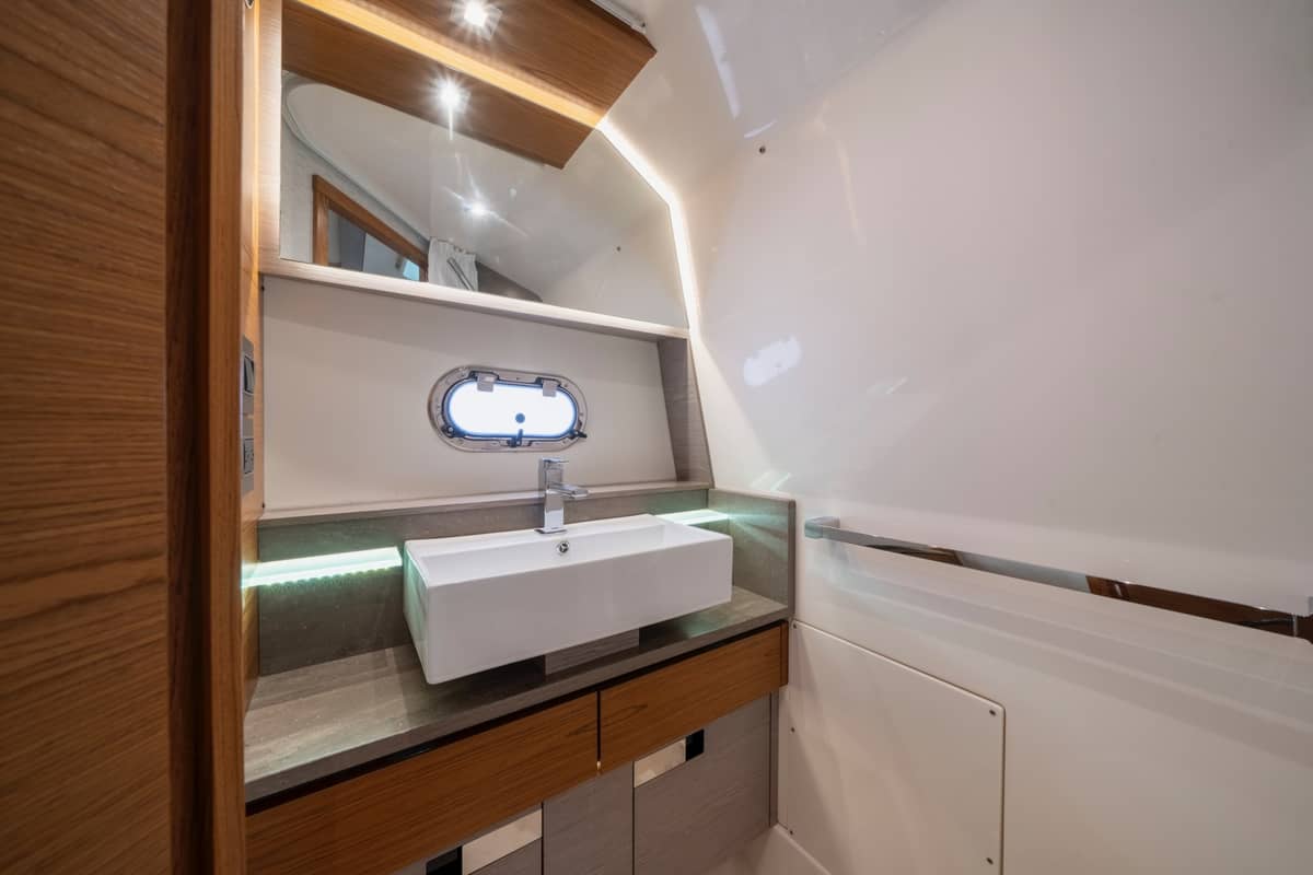 2024 Tiara Yachts 43 LS "Nailed it" photo 32