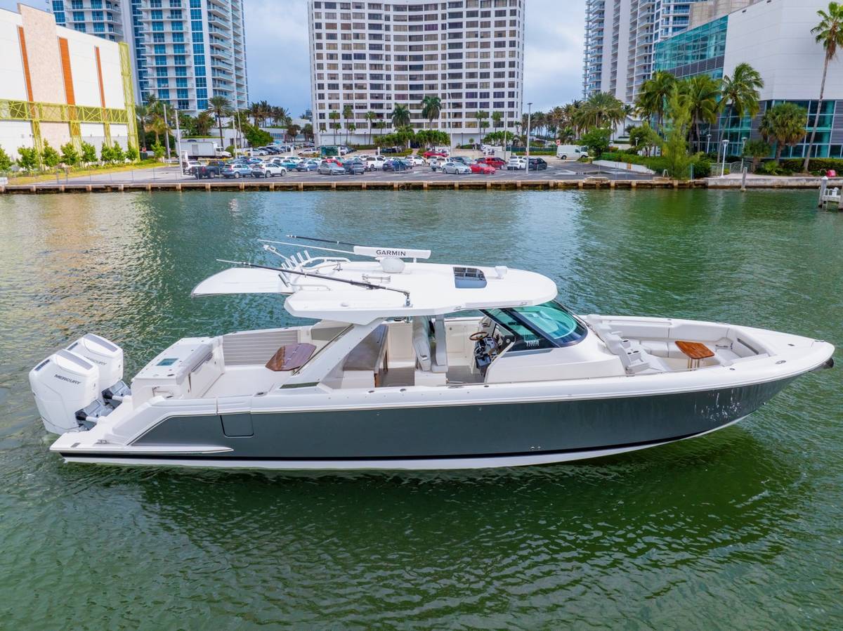 2024 Tiara Yachts 43 LS "Nailed it" photo