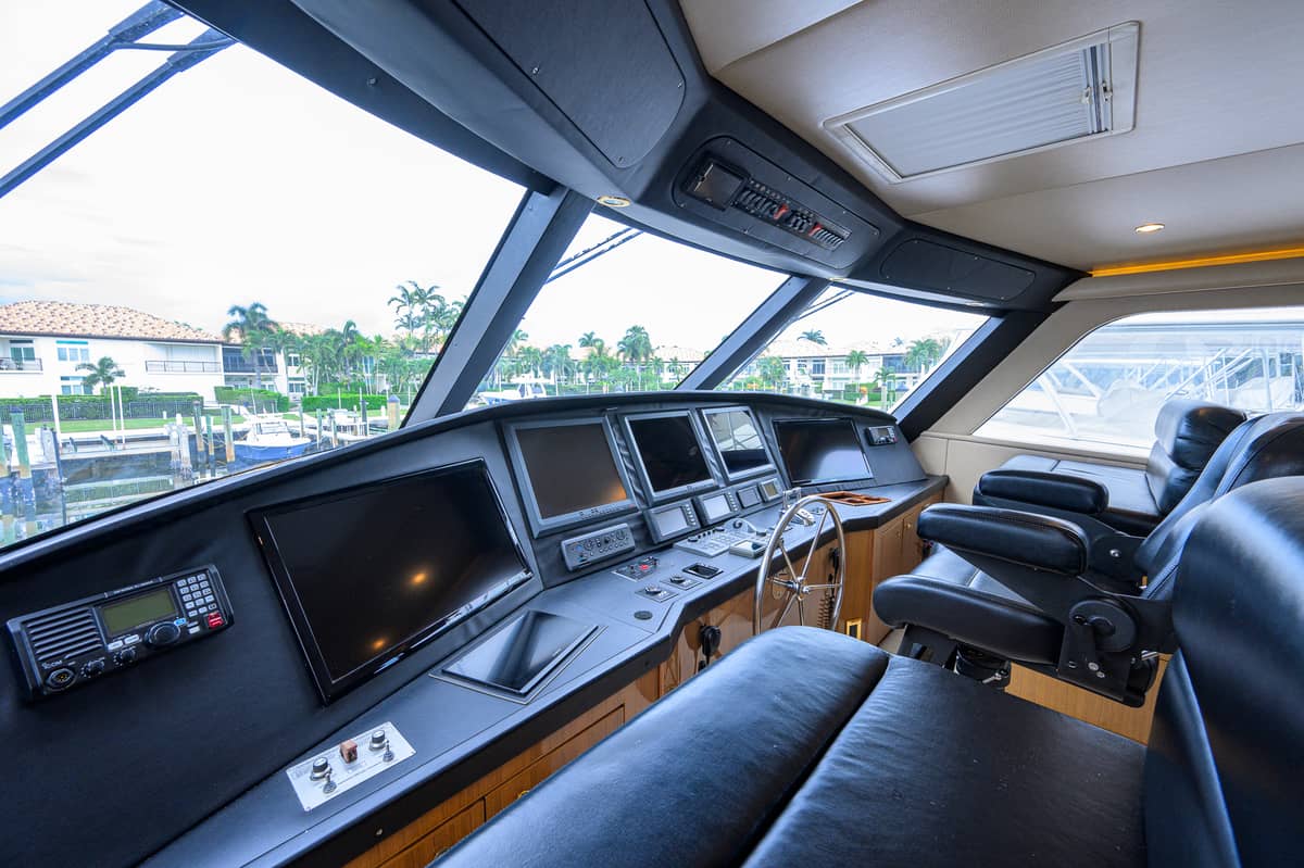 2006 Viking 68 Enclosed Bridge "Mission Accomplished" photo 35