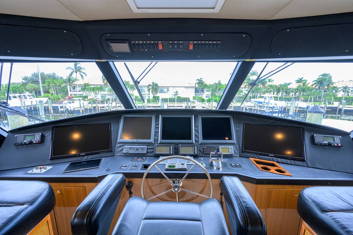 2006 Viking 68 Enclosed Bridge "Mission Accomplished" photo 34