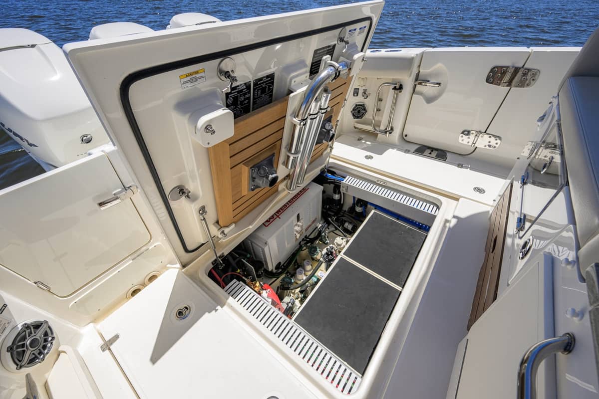 2020 Boston Whaler 350 Realm "DERRYN" photo 44