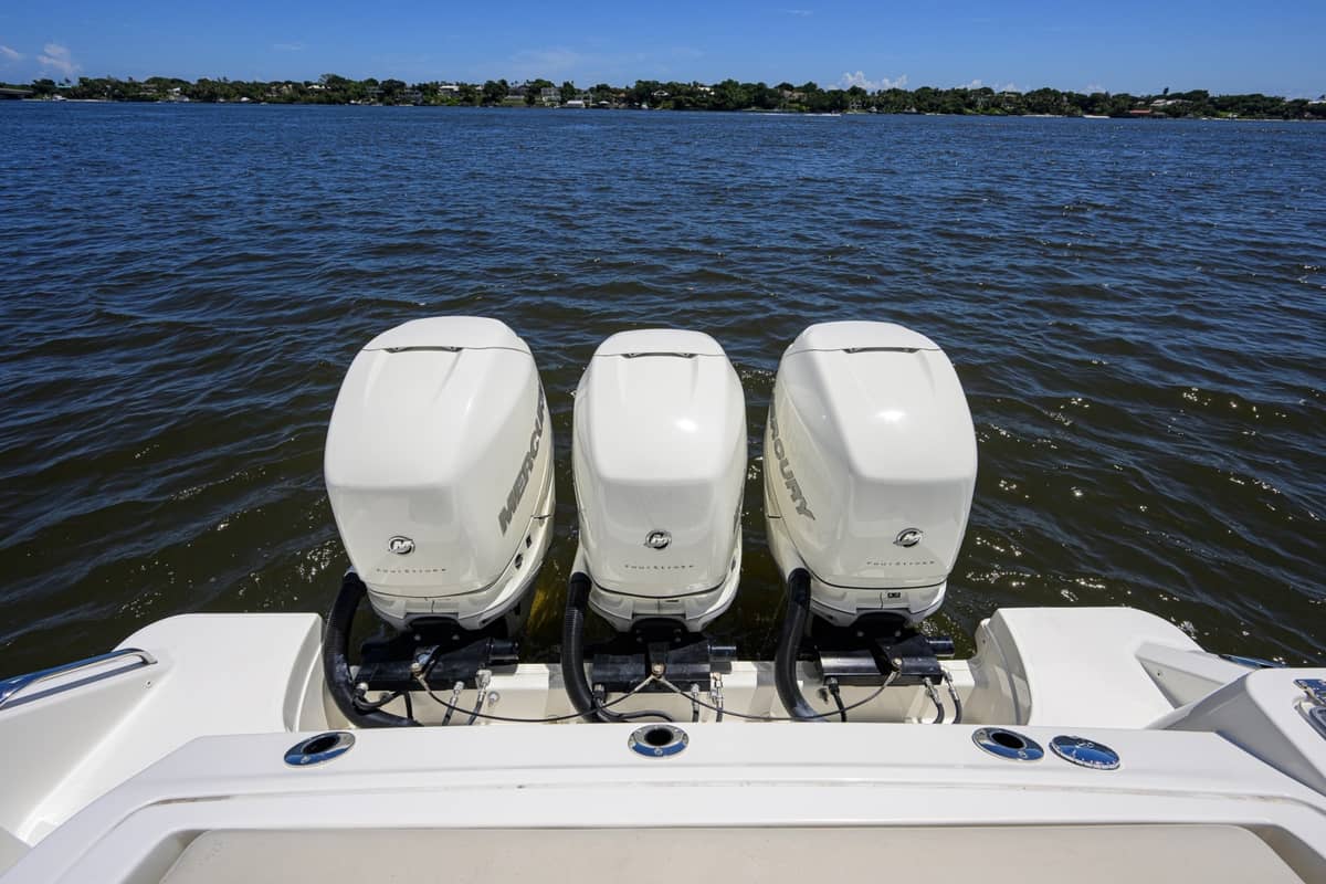 2020 Boston Whaler 350 Realm "DERRYN" photo 57