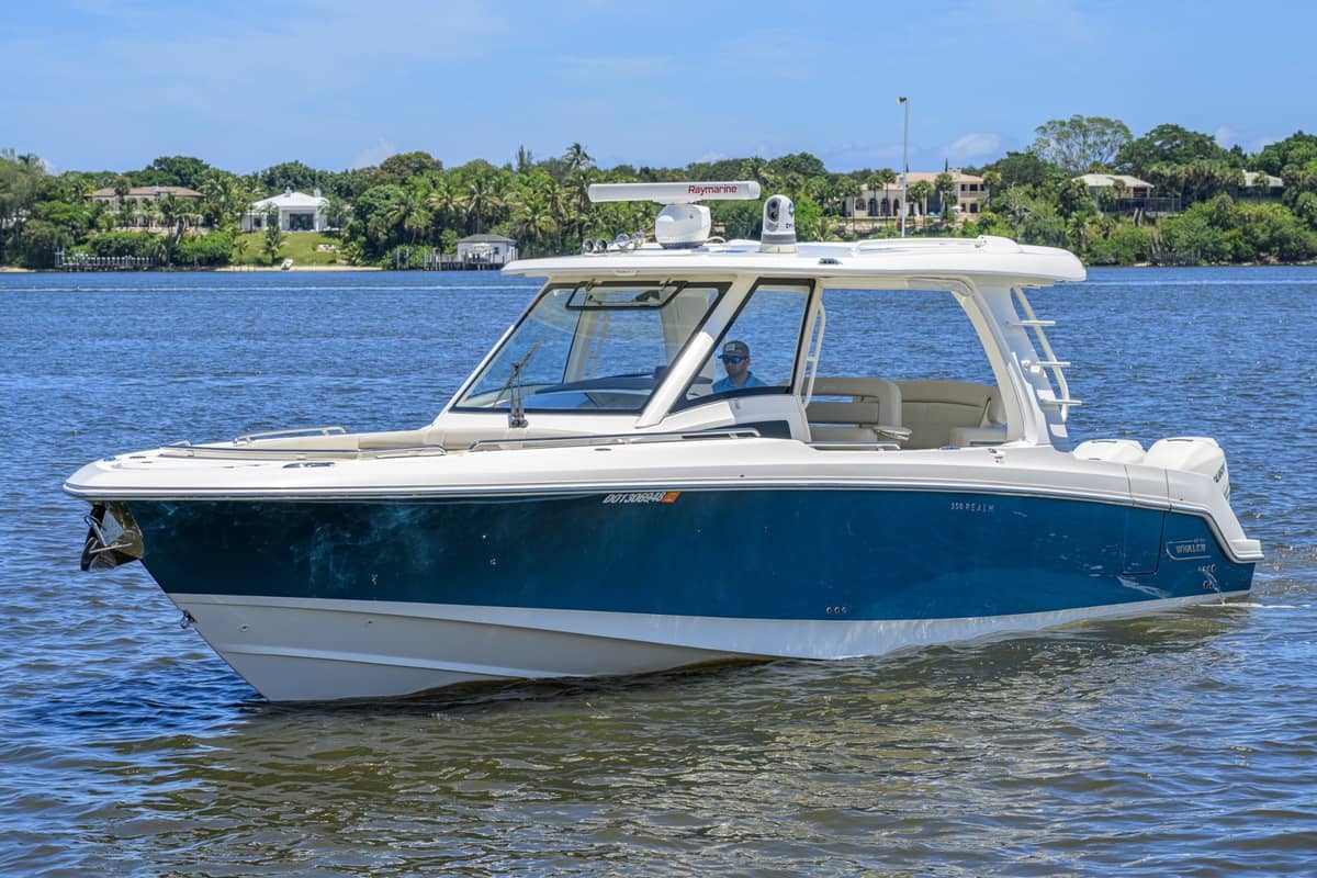 2020 Boston Whaler 350 Realm "DERRYN" photo 61