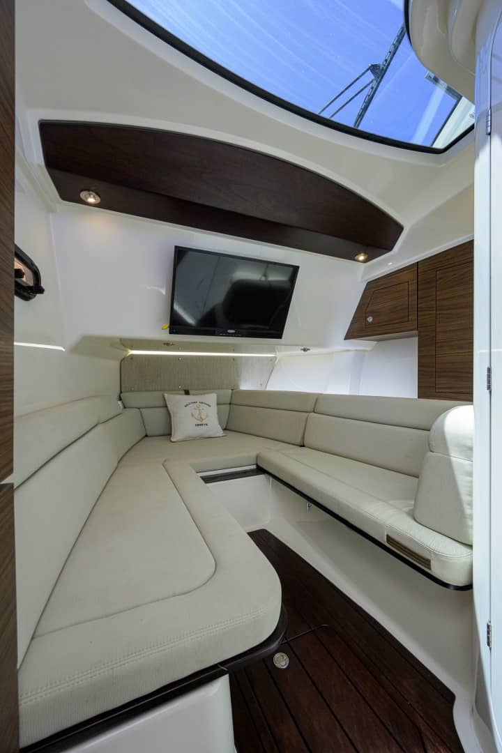 2020 Boston Whaler 350 Realm "DERRYN" photo 21