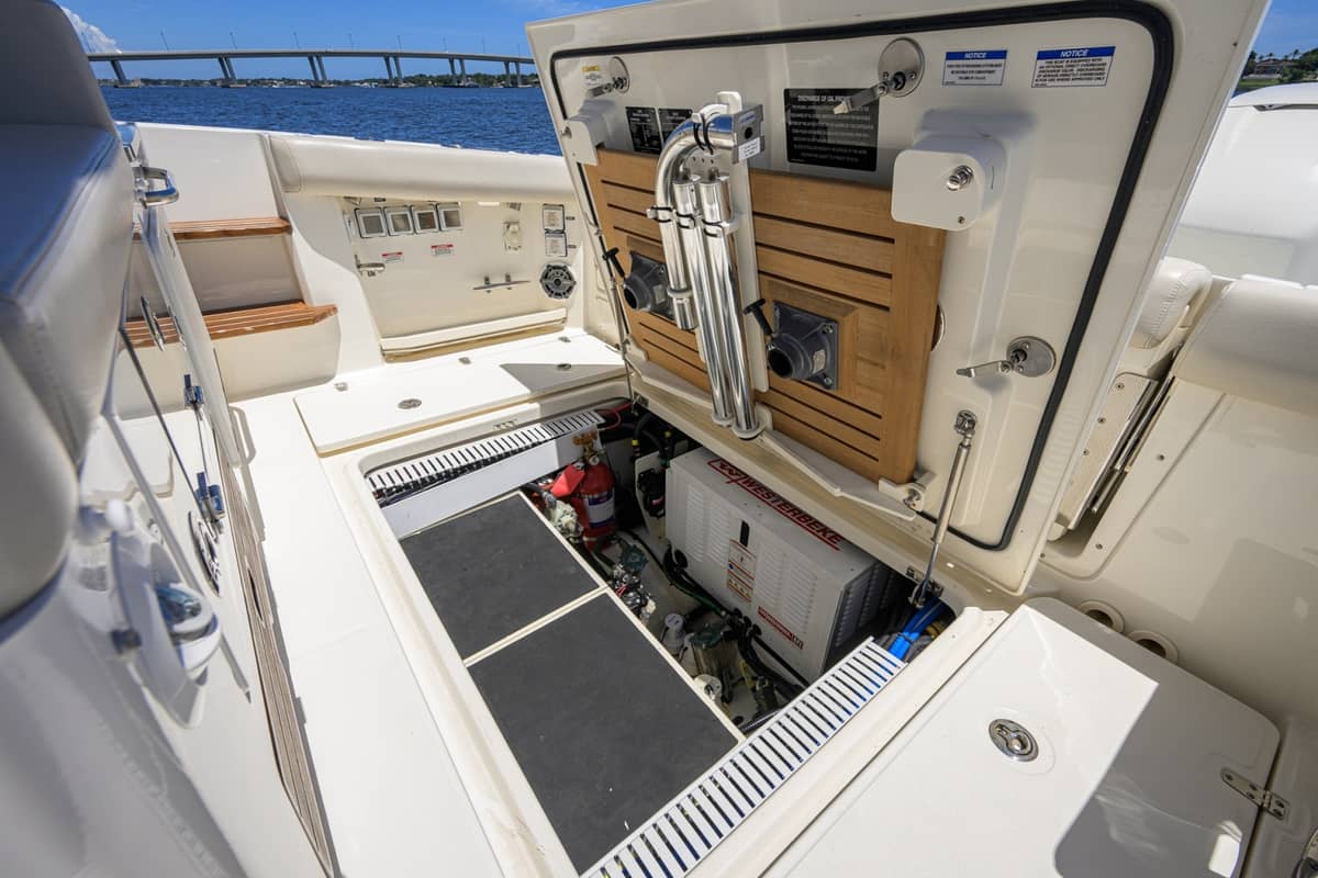 2020 Boston Whaler 350 Realm "DERRYN" photo 46