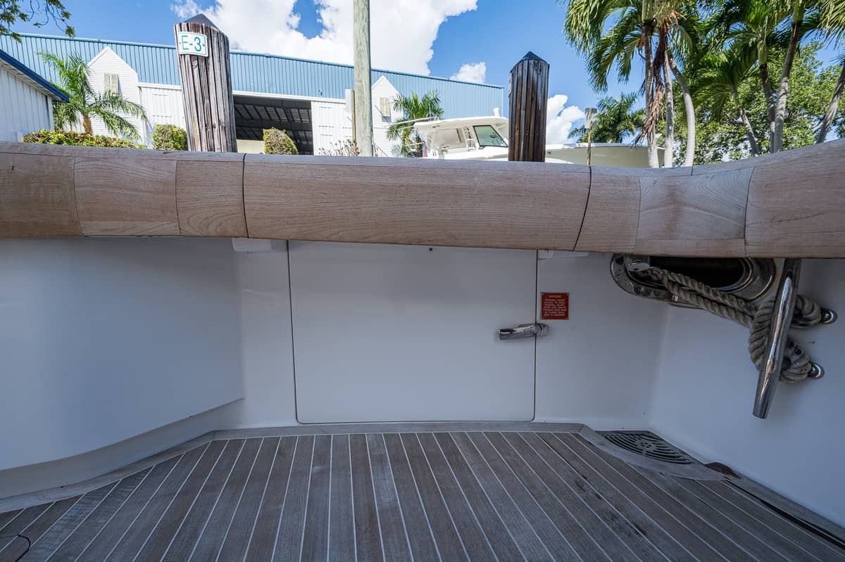 2011 Viking 76 Enclosed Bridge "TEUSEAS" photo 16