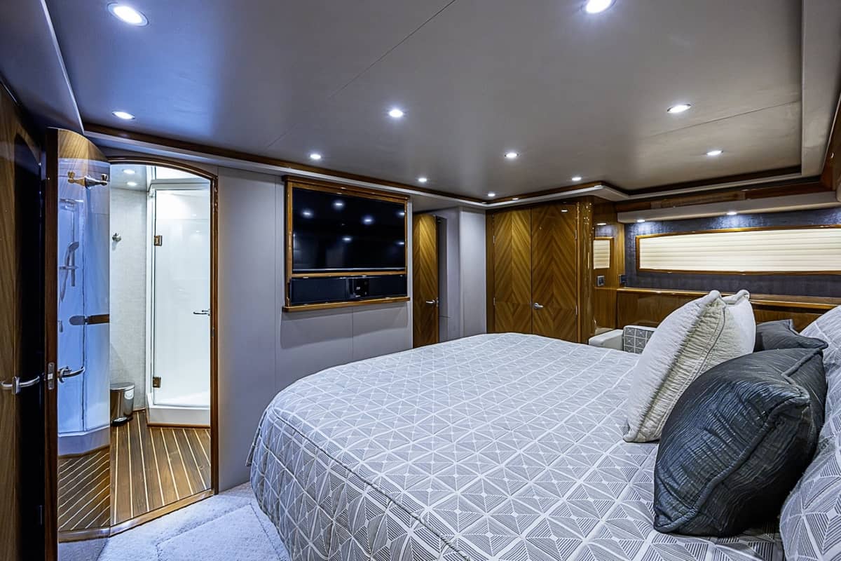 2011 Viking 76 Enclosed Bridge "TEUSEAS" photo 91